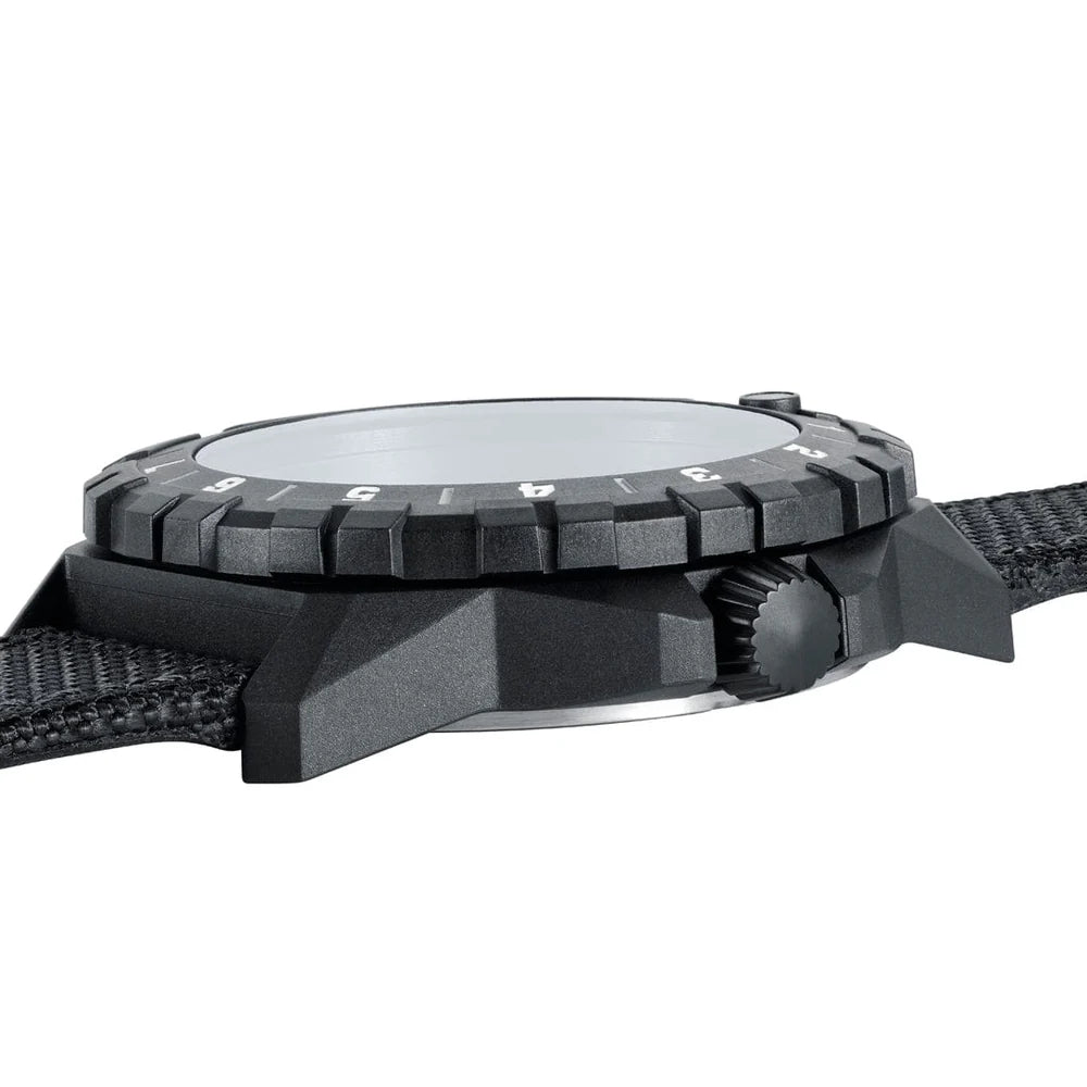 LUMINOX F-117 NIGHTHAWK® x Skunk Works® XA.6442.H, 44 mm